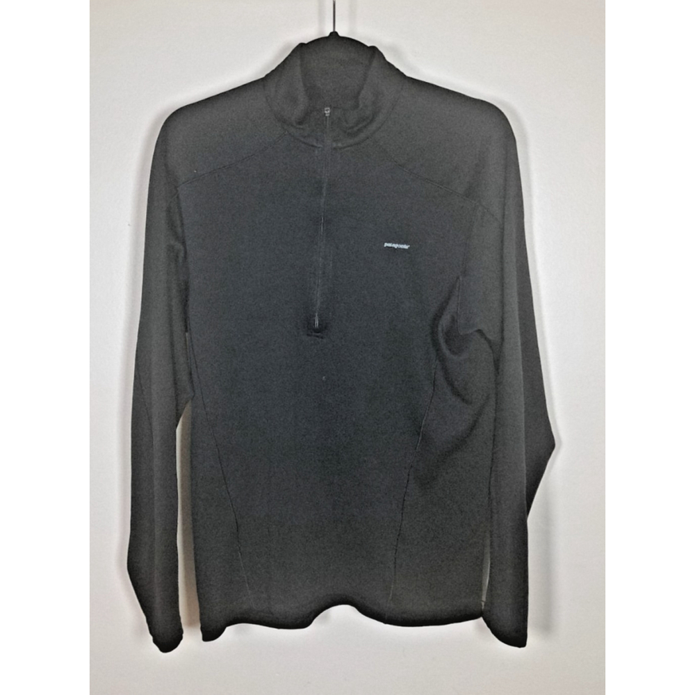 Patagonia Pullover 1/4‎ Men's Size Medium Black Base Layer